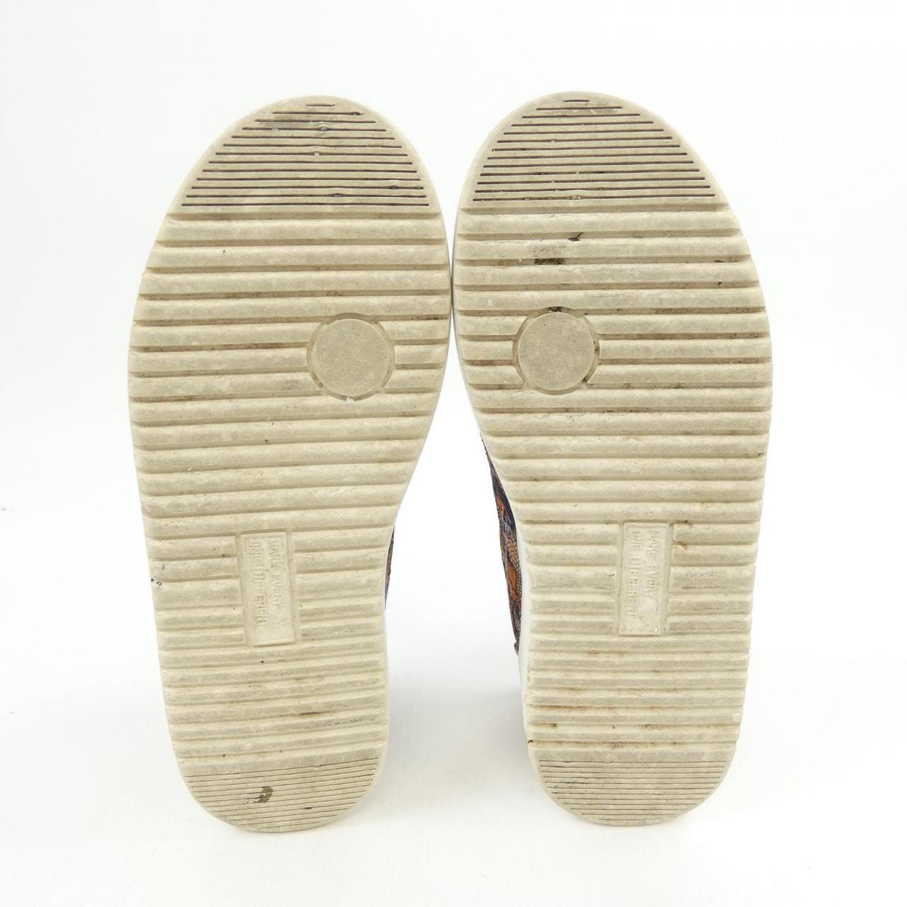 IDX VIBIENNE TAM スニーカー