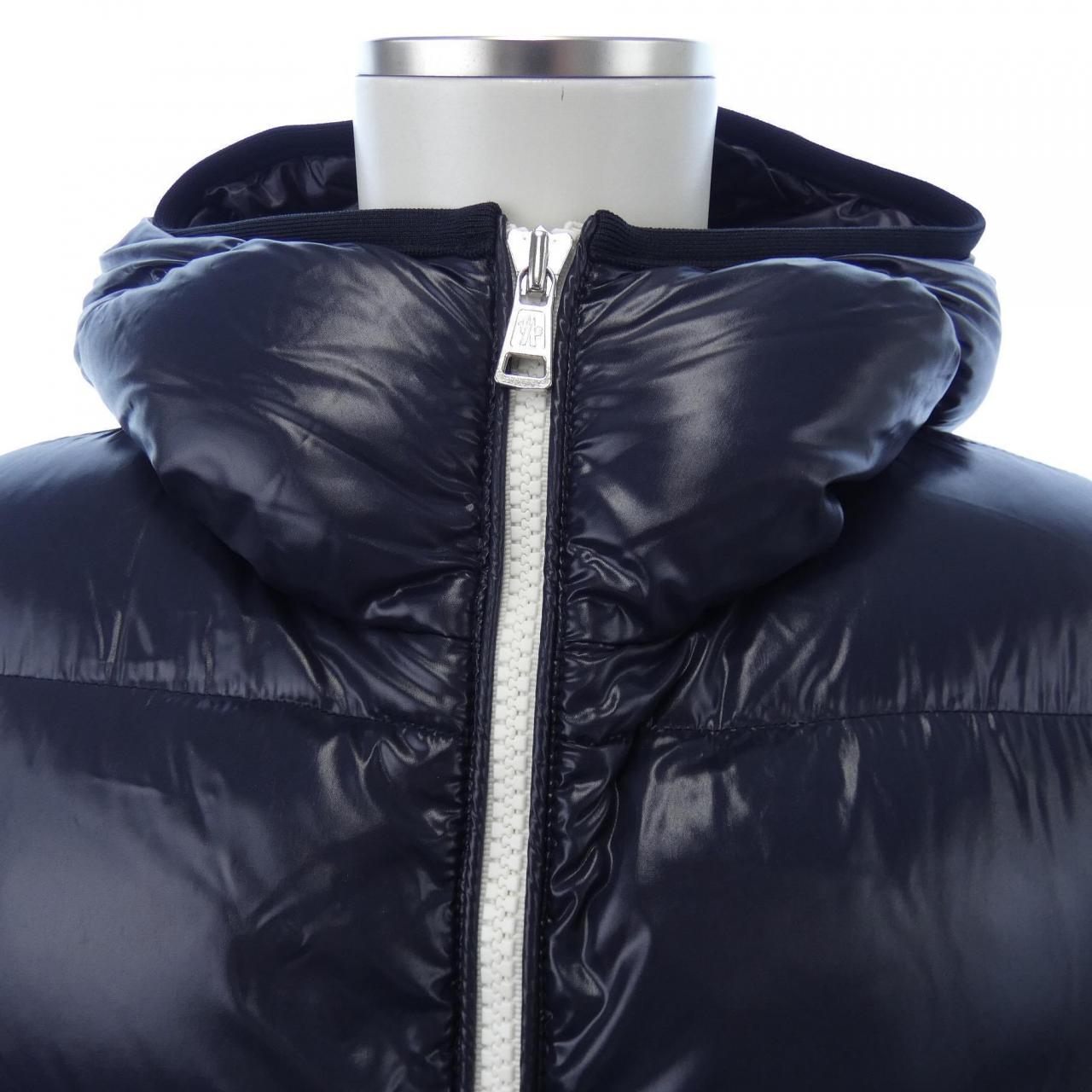 モンクレール MONCLER ダウンジャケット