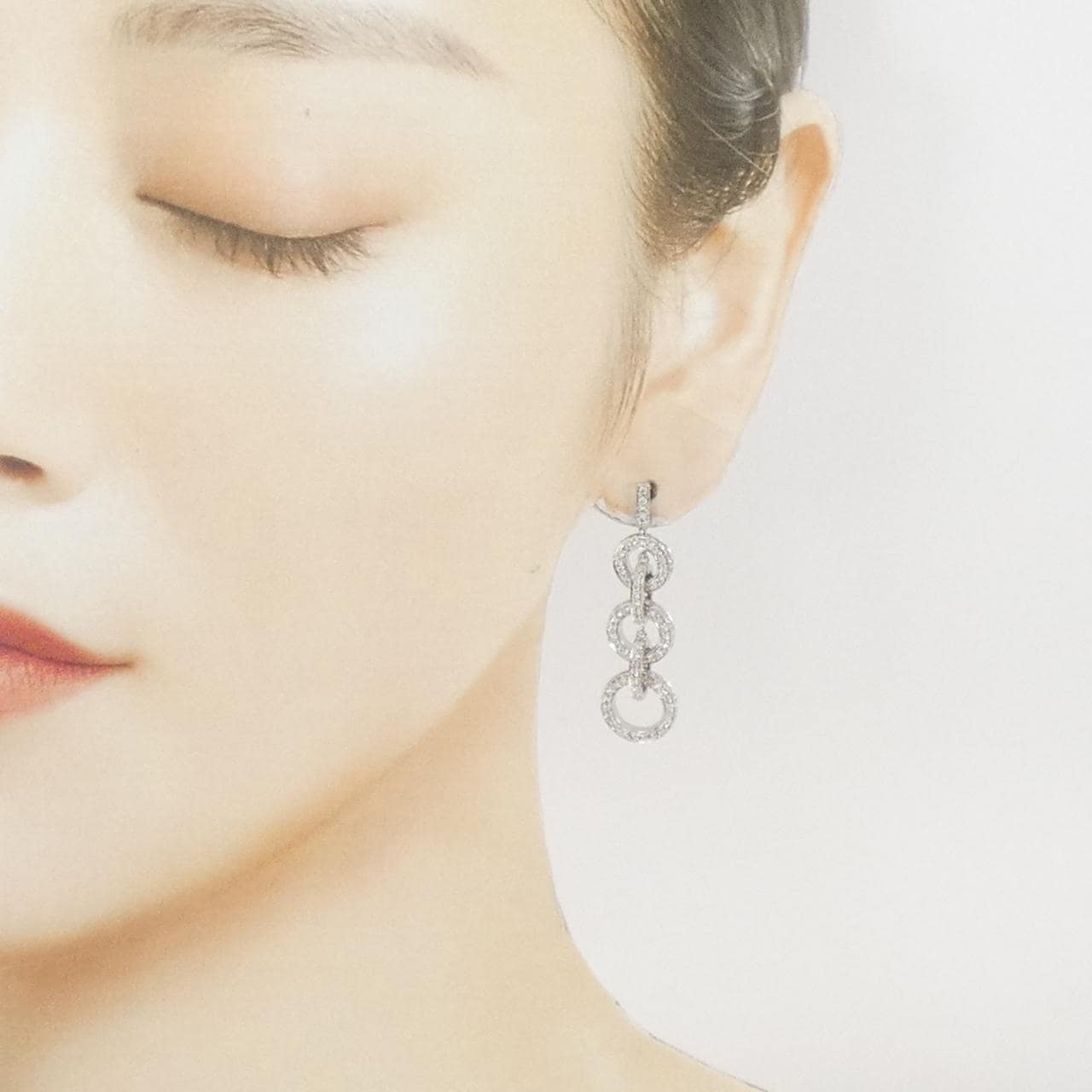 K18WG ダイヤモンド ピアス 2.04CT