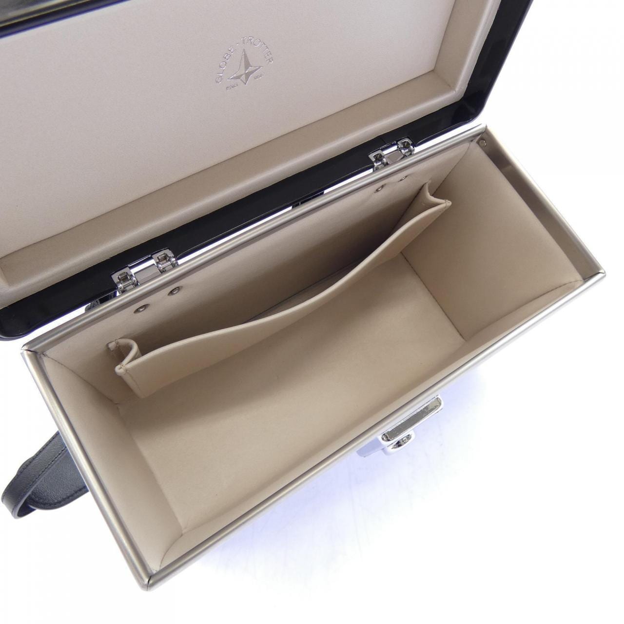 グローブトロッター GLOBE TROTTER BAG