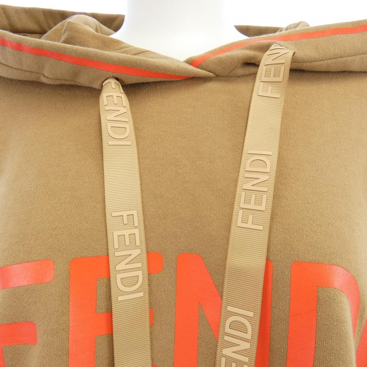 フェンディ FENDI FS7263 AJ0M パーカー