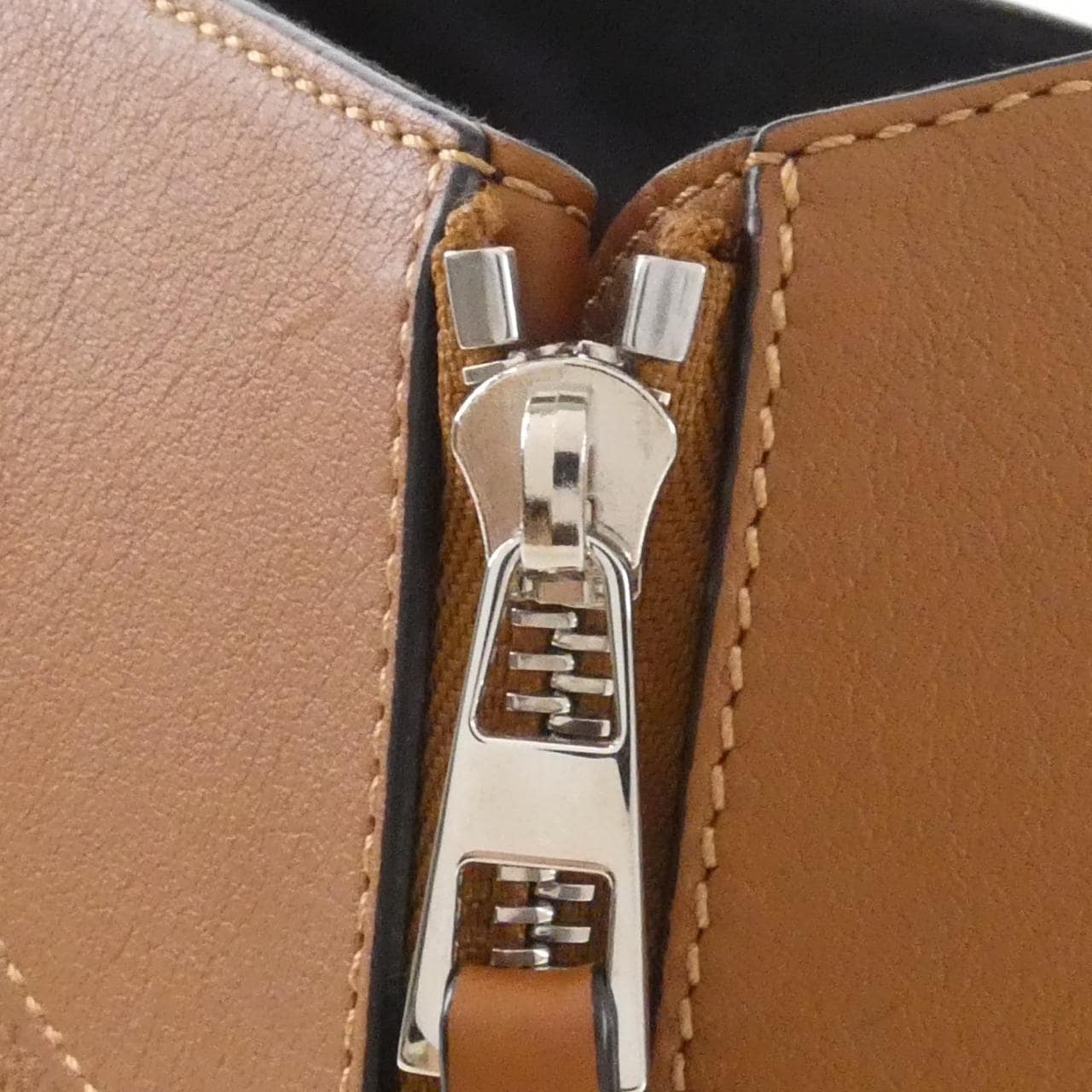ロエベ ハンモック スモール 387 30 S35 ショルダーバッグ