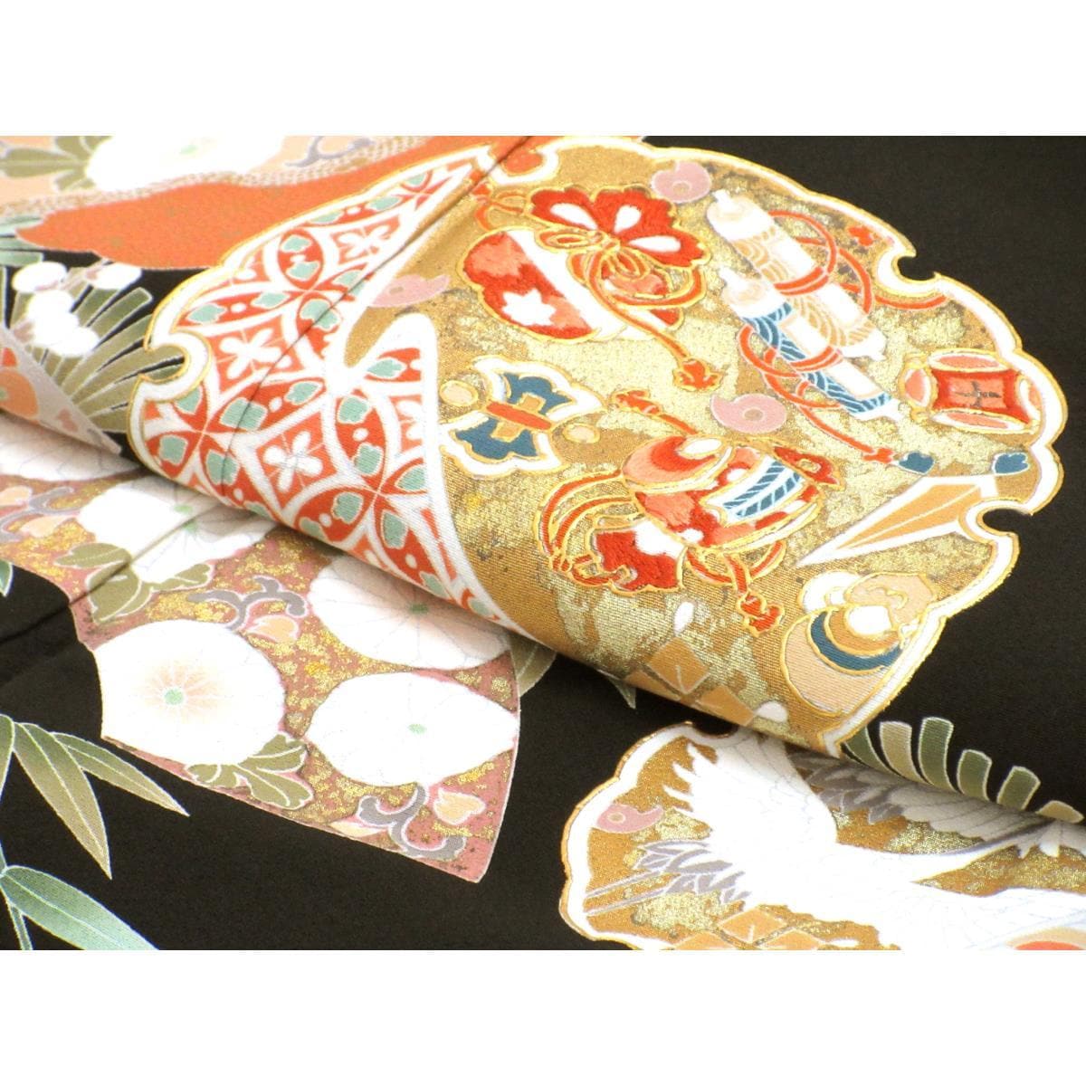 【未使用品】留袖　友禅金彩加工　刺繍入り　下り藤