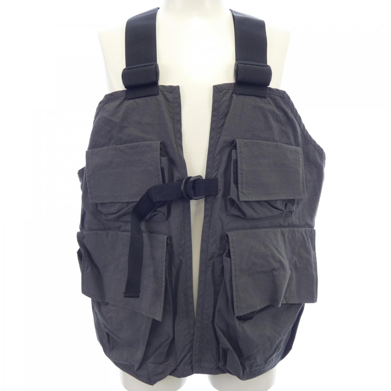 シュタイン シュタイン ST.133 ベスト