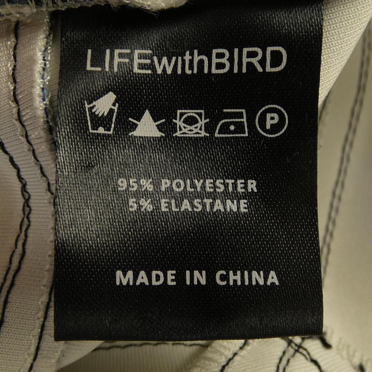 LIFE WITH BIRD パンツ