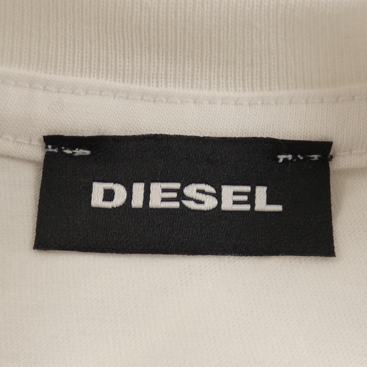 ディーゼル DIESEL Tシャツ