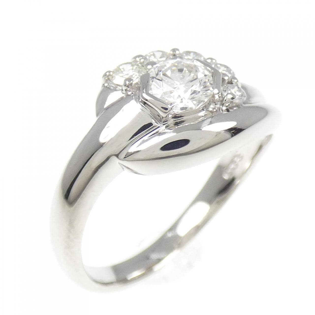PT ダイヤモンド リング 0.364CT