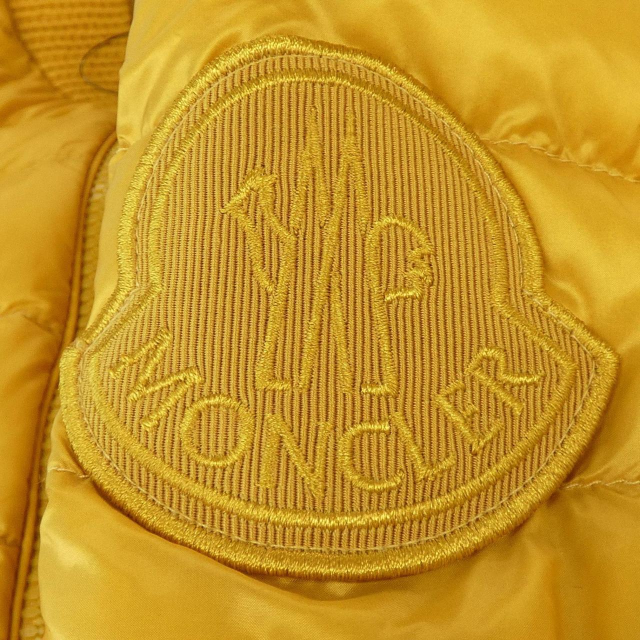 モンクレール MONCLER ダウンジャケット