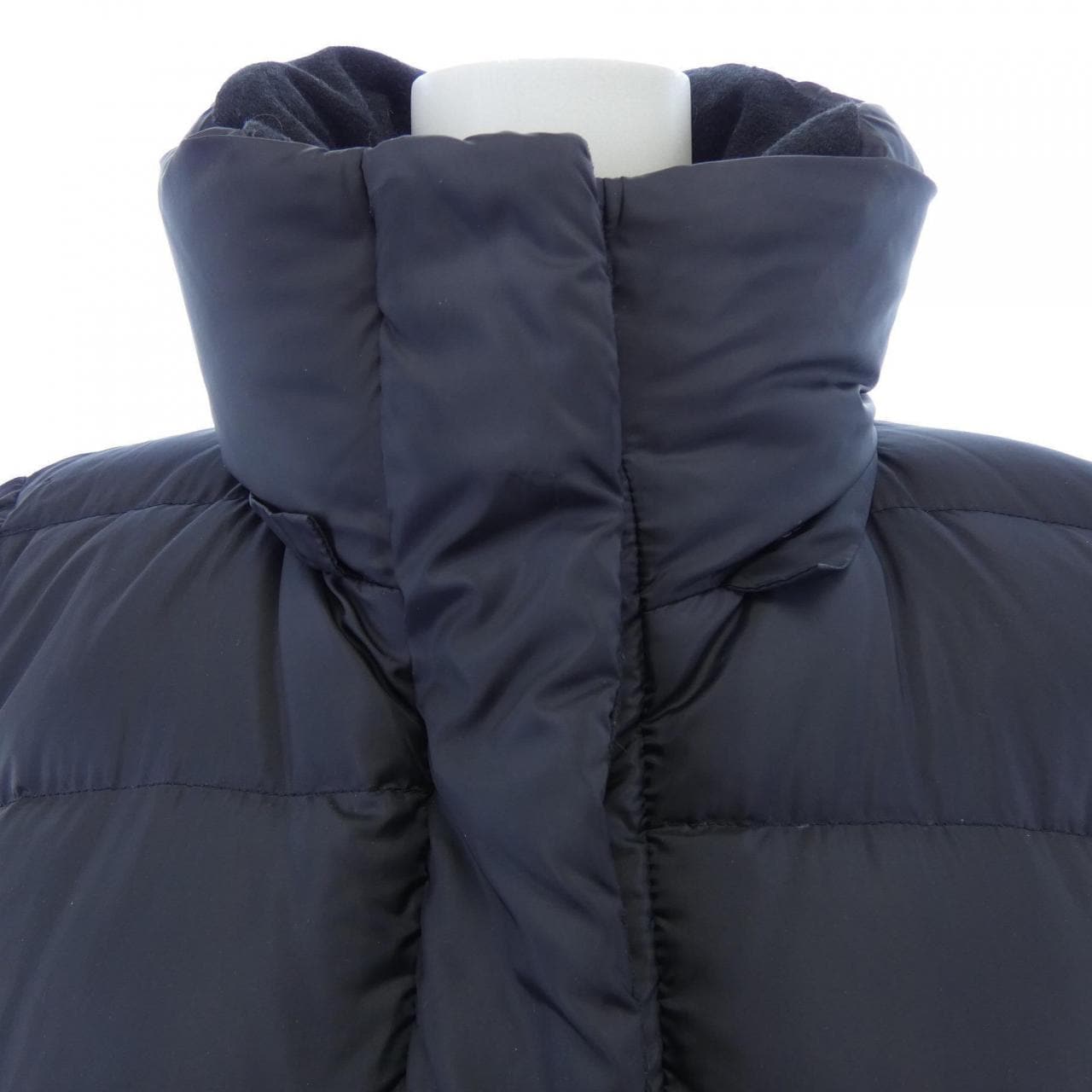 ニジュウサンク 23区 ダウンコート