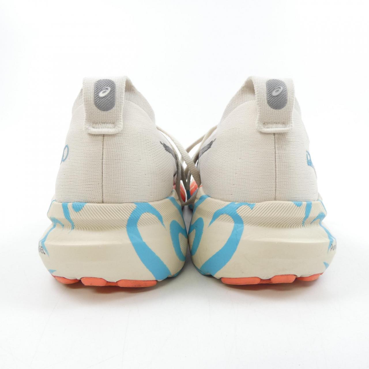 ASICS运动鞋