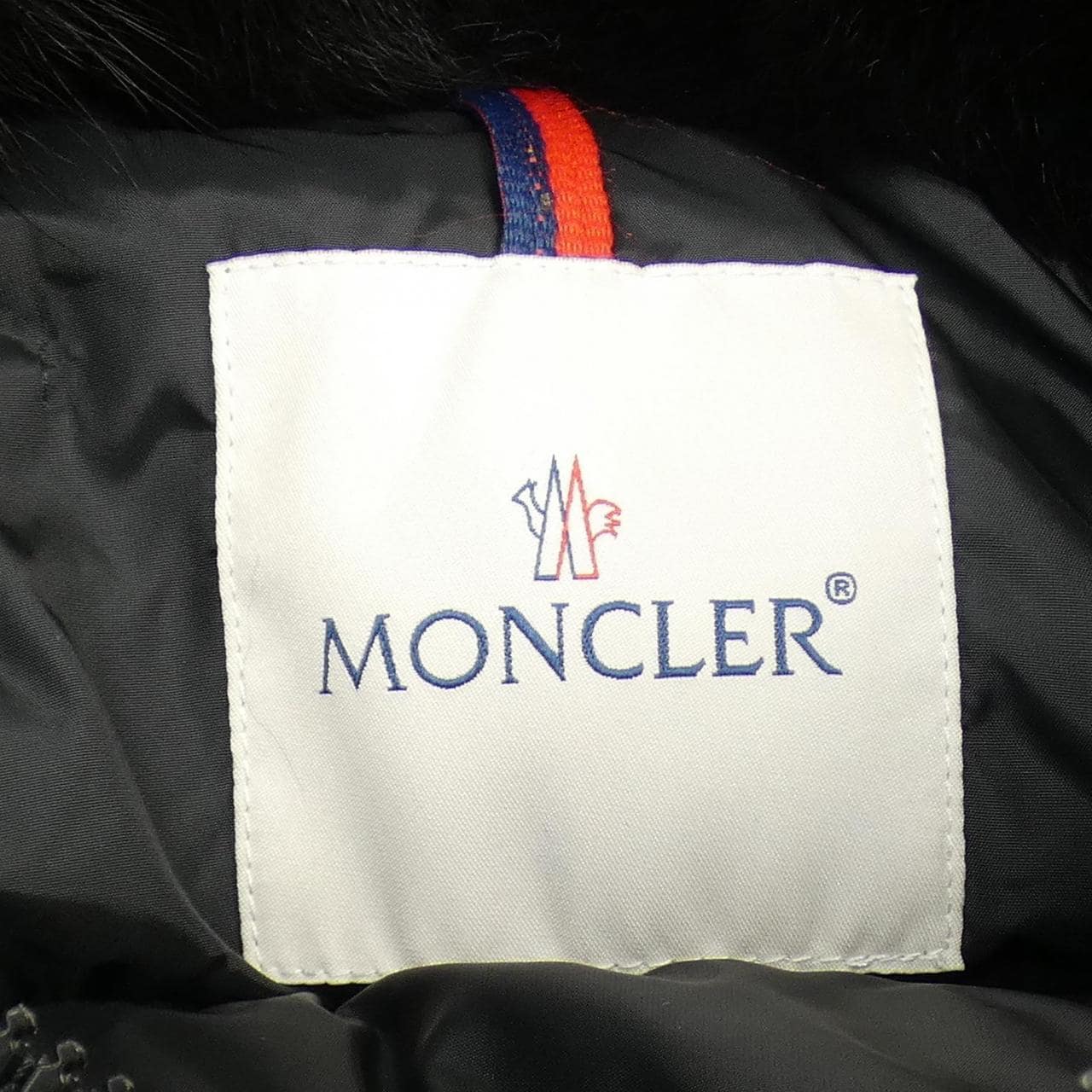 モンクレール MONCLER ダウンジャケット
