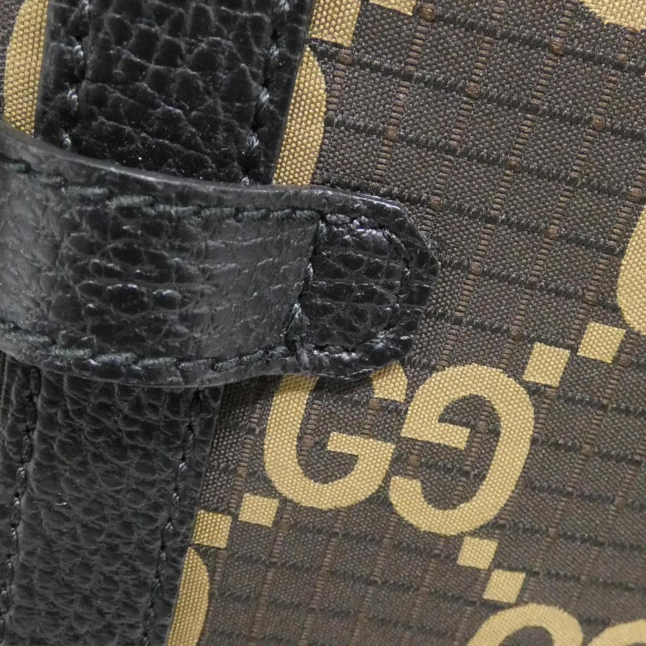 グッチ 767929 FACPM バッグ