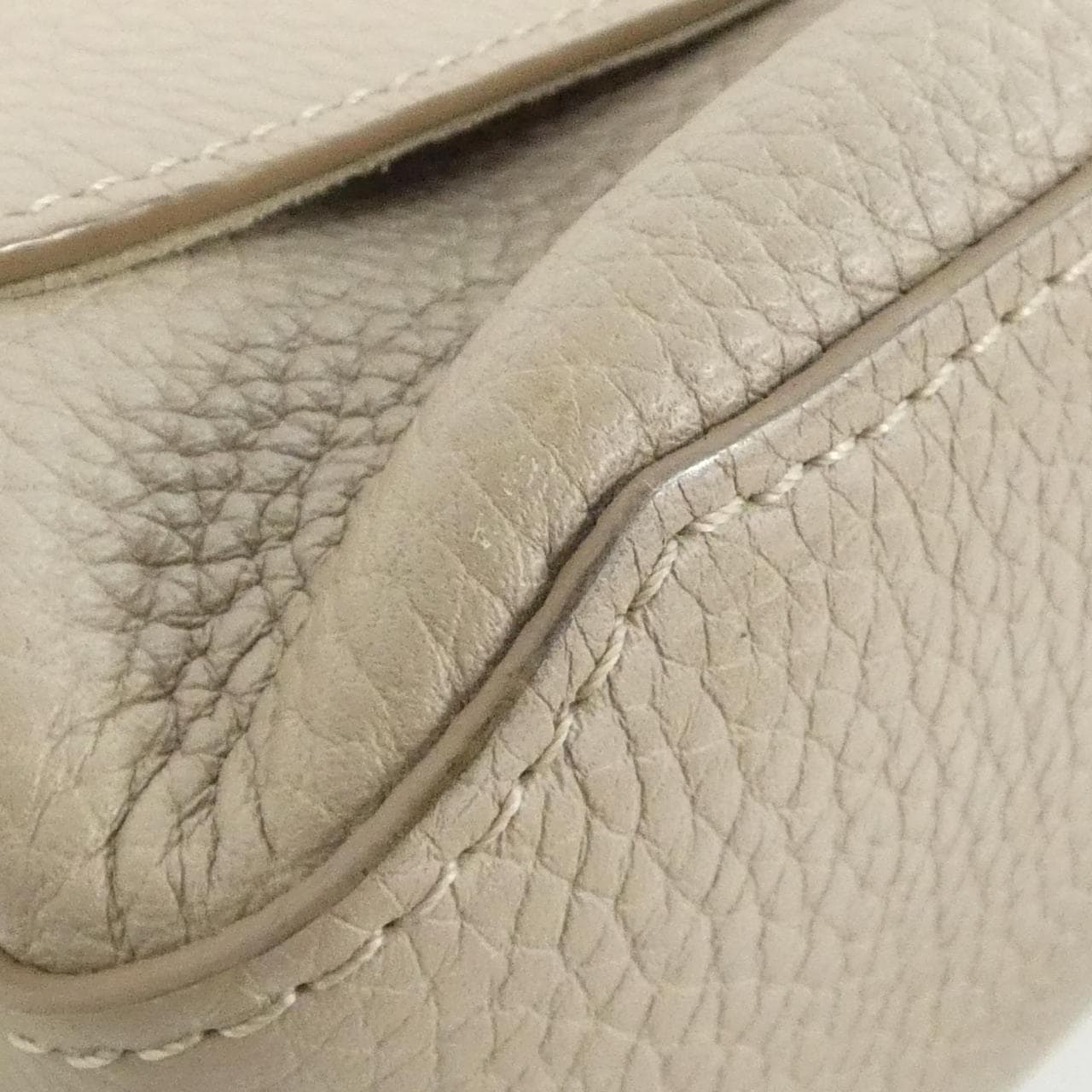 ルイヴィトン トリヨン ヴォルタ M50545 バッグ