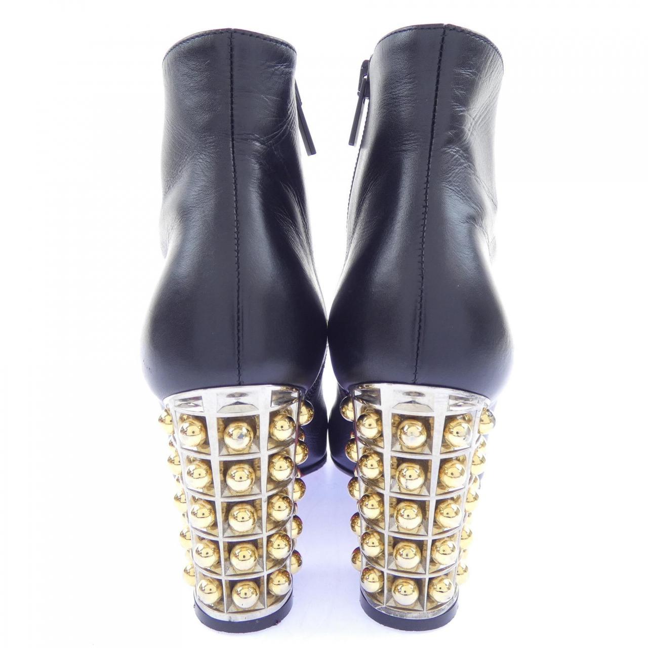 クリスチャンルブタン CHRISTIAN LOUBOUTIN ブーツ