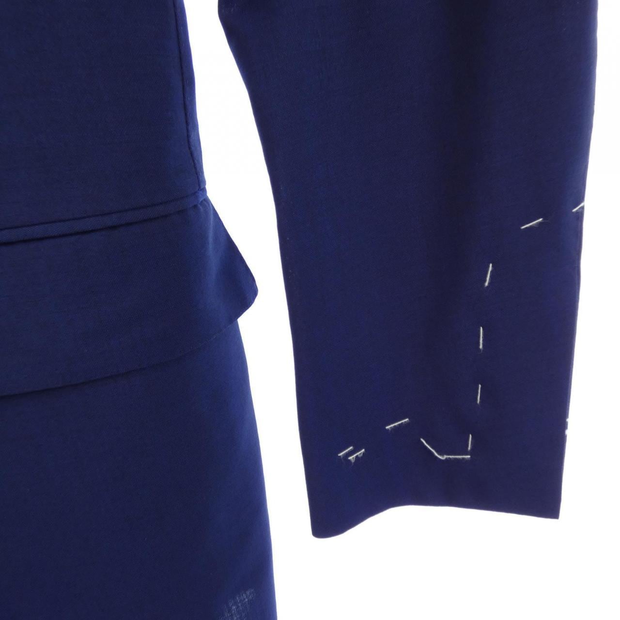 ダルクォーレ DAL CUORE スーツ