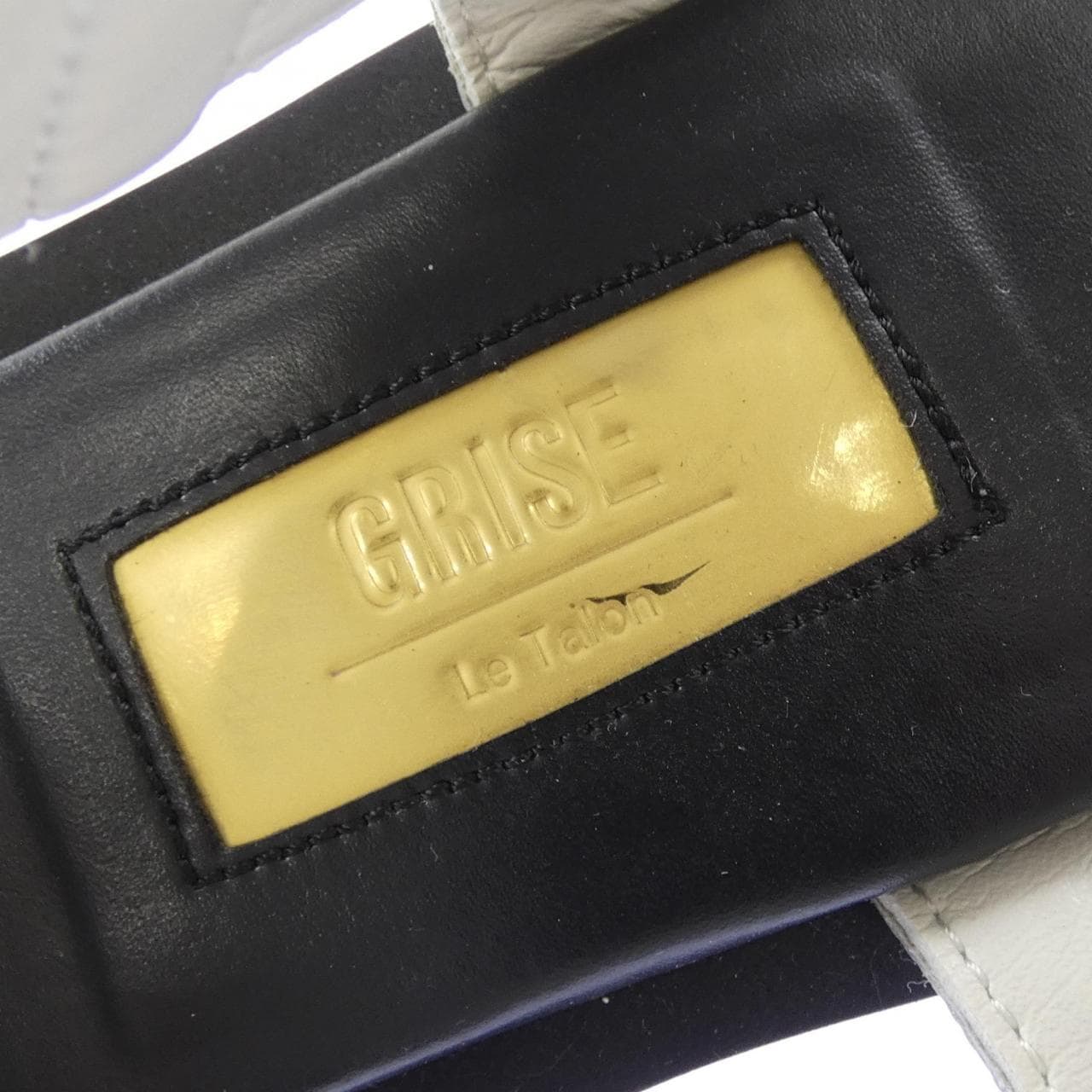GRISE サンダル