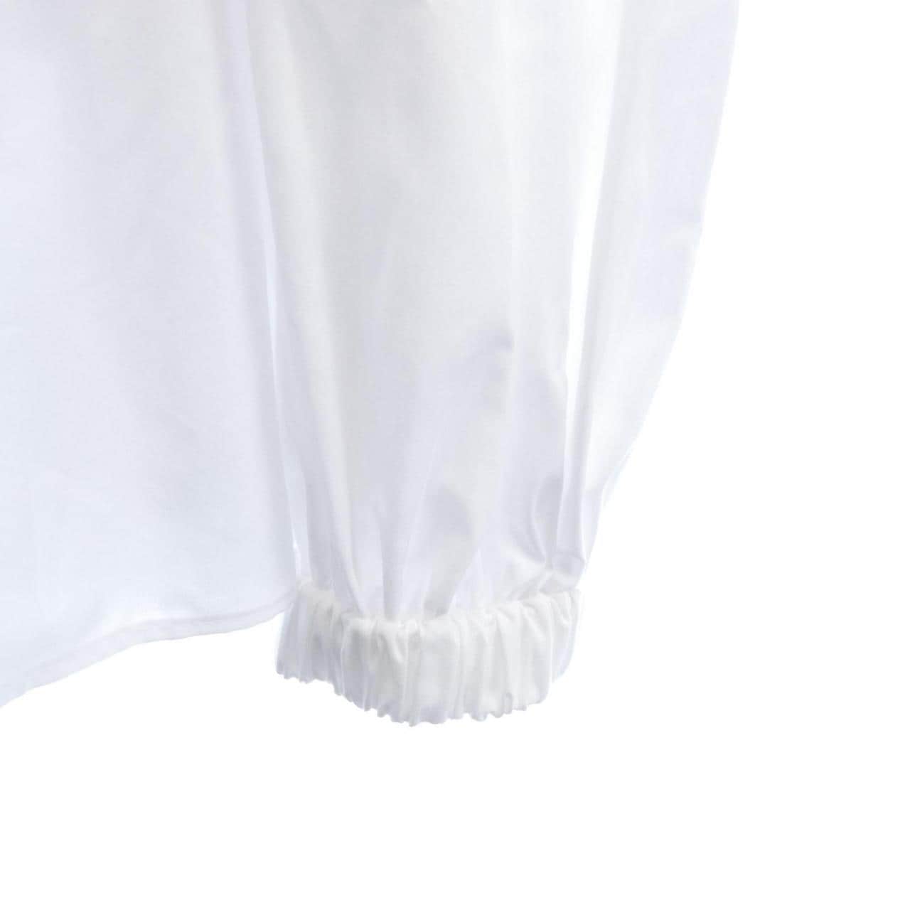 ヨリ yori トップス