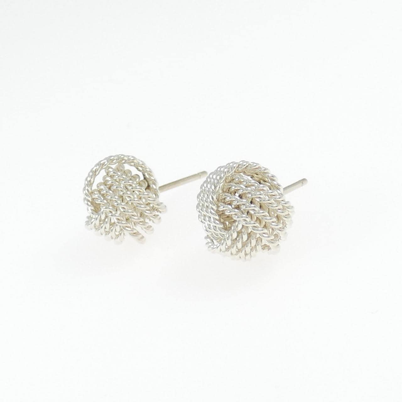 ティファニー ツイスト ノット ピアス