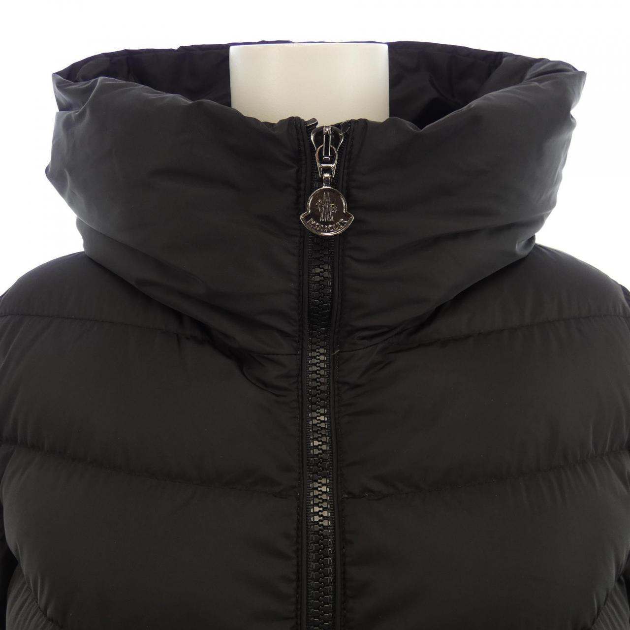 モンクレール MONCLER ダウンジャケット