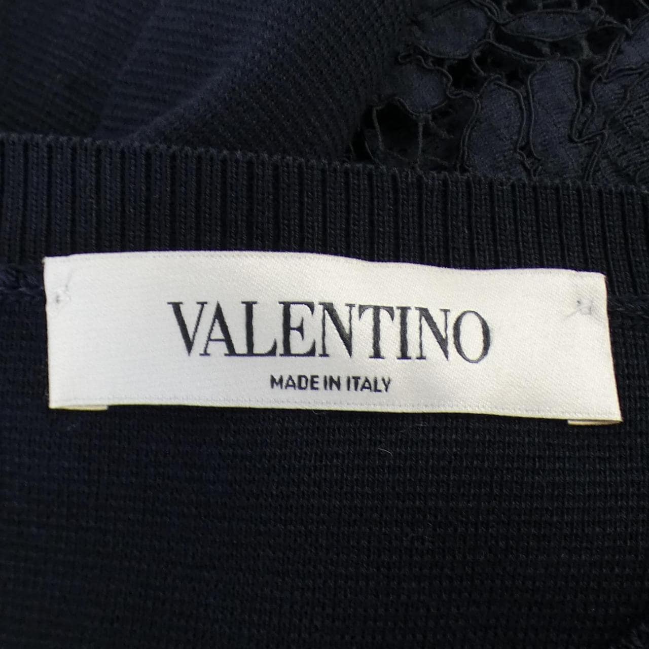 ヴァレンティノ VALENTINO トップス