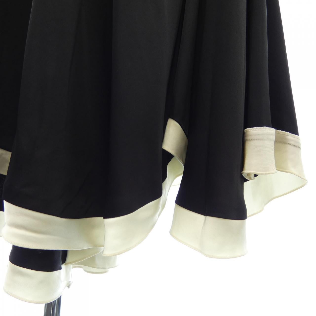 マルニ MARNI GOMA0385Q0 スカート