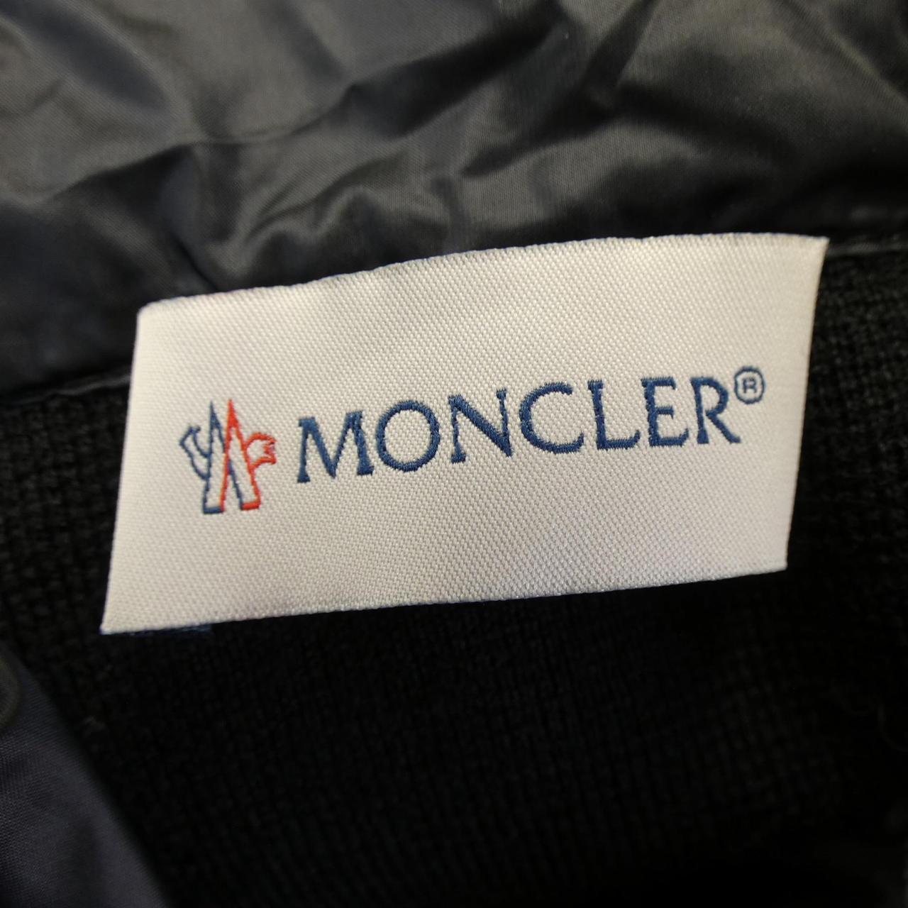 モンクレール MONCLER 20919B00008 ダウンジャケット
