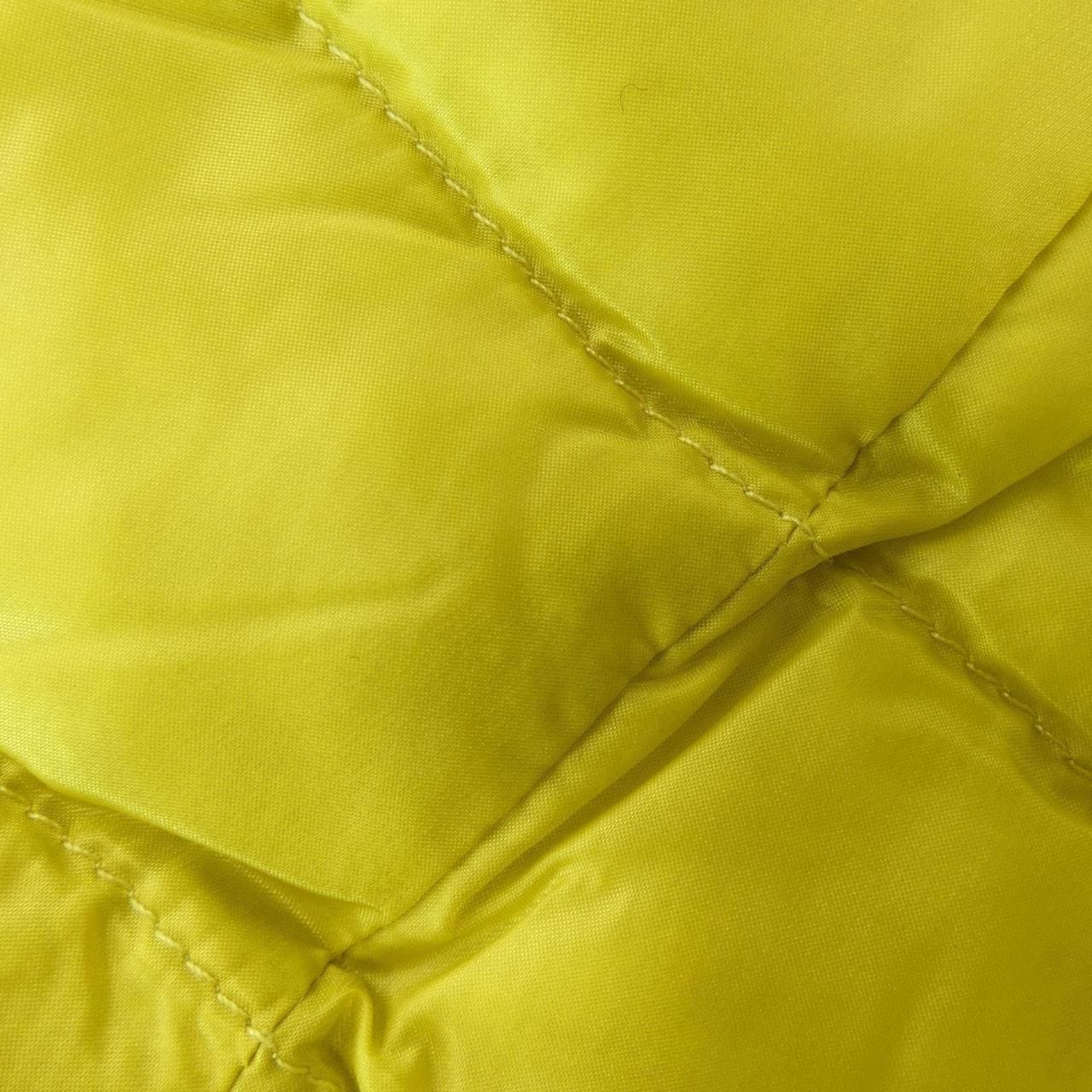 モンクレール MONCLER ダウンジャケット