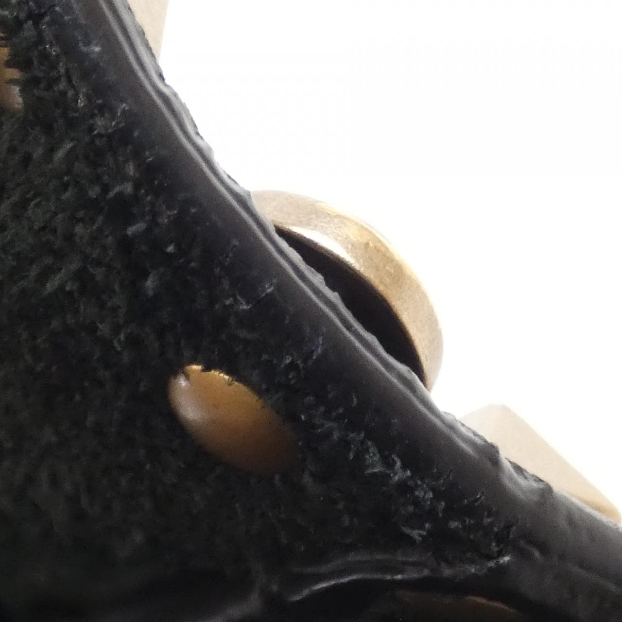 VALENTINO GARAVANI LW2B0053 WWE Shoulder Bag