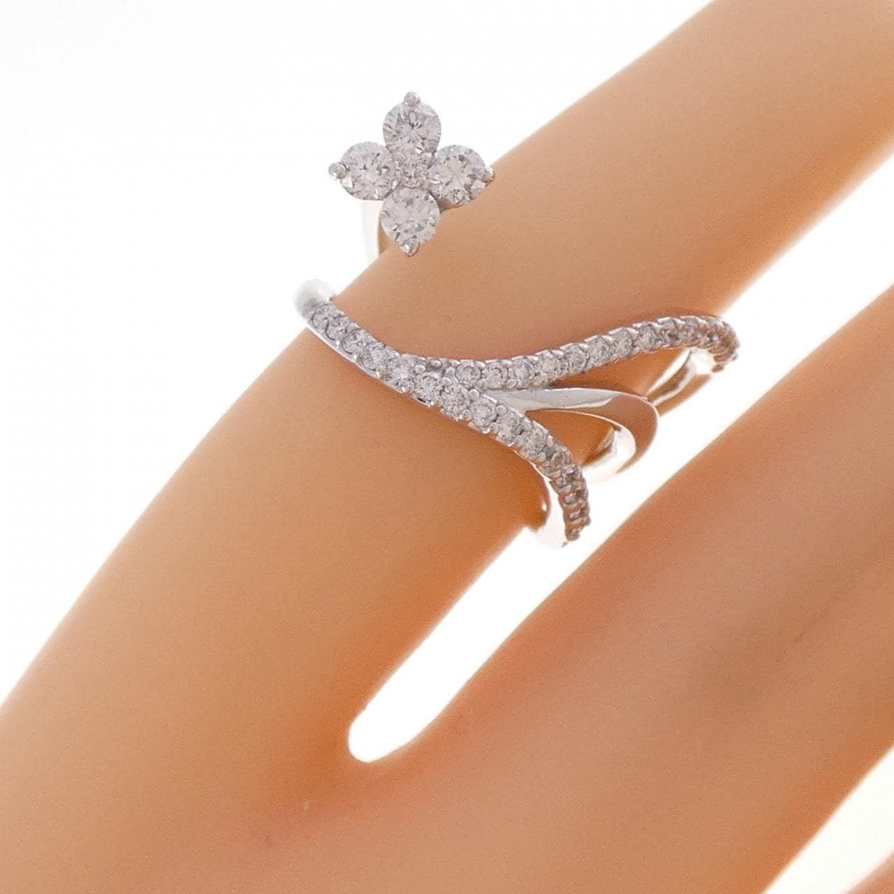 K18WG フラワー ダイヤモンド ピンキーリング 0.43CT