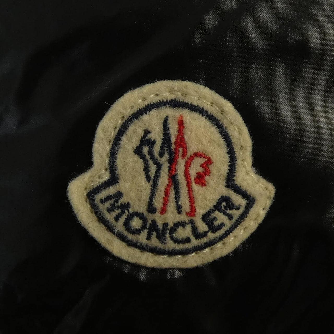 モンクレール MONCLER 41323/91 ダウンジャケット