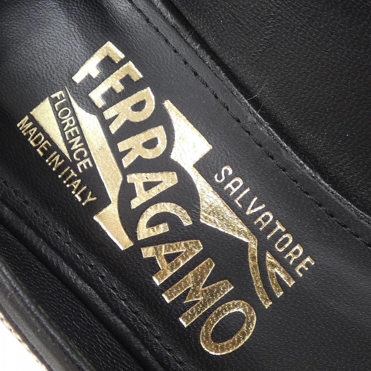 フェラガモ FERRAGAMO パンプス