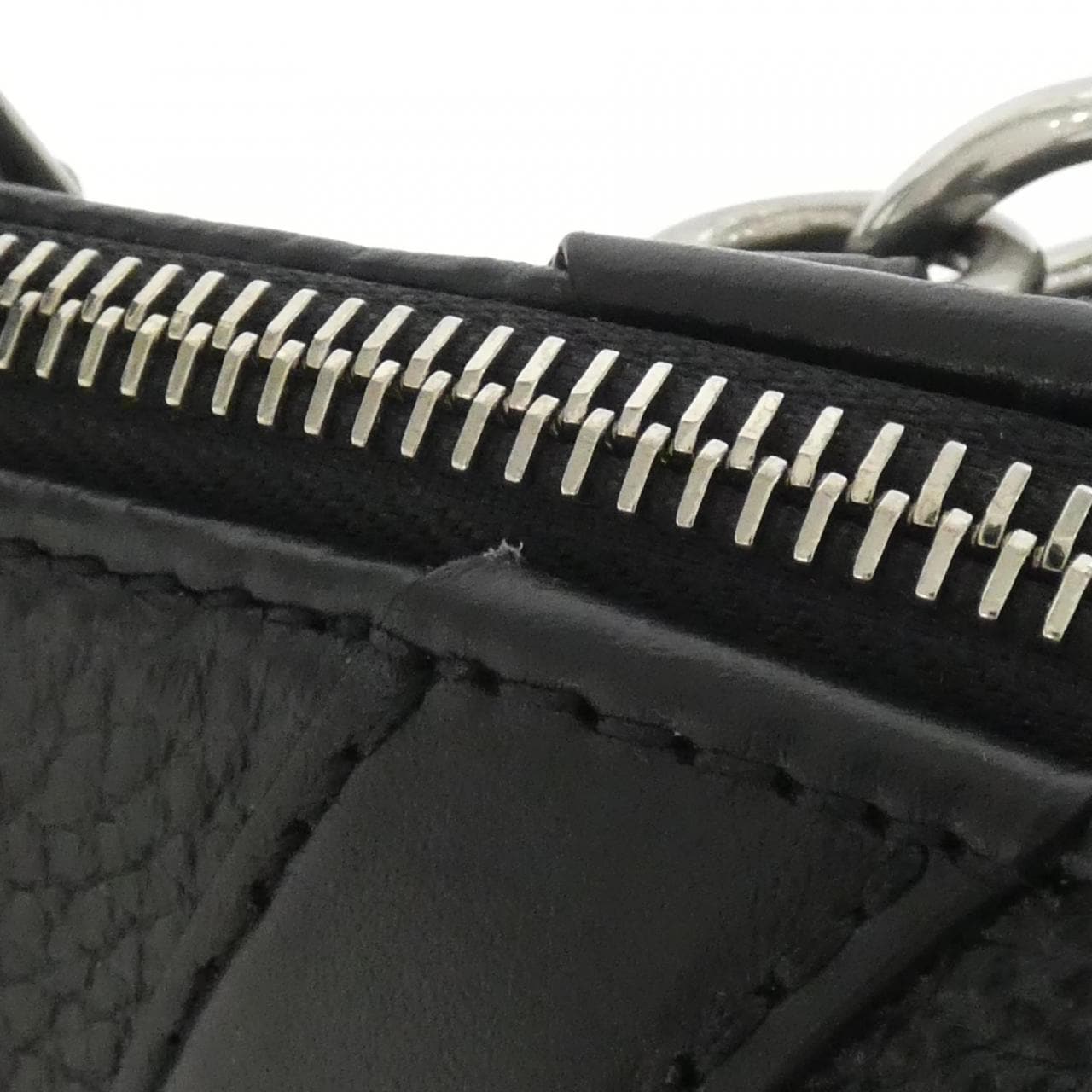 ルイヴィトン LV バイカー MM M14700 バッグ