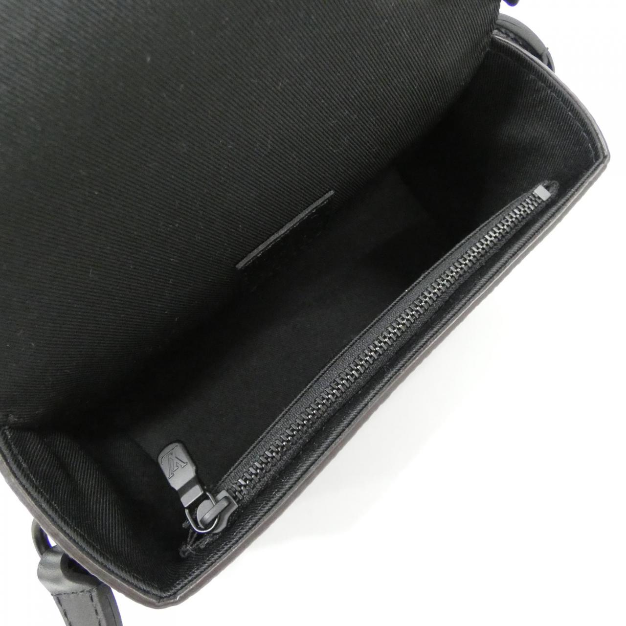 ルイヴィトン モノグラム マカサー スティーマー ウェアラブル ウォレット M83613 ショルダーバッグ