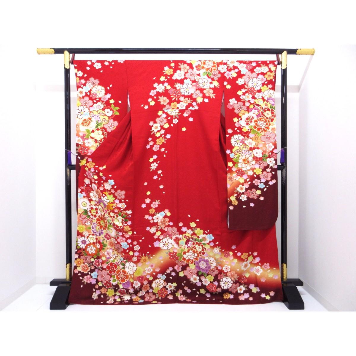 振袖　友禅加工刺繍入り　ボカシ染
