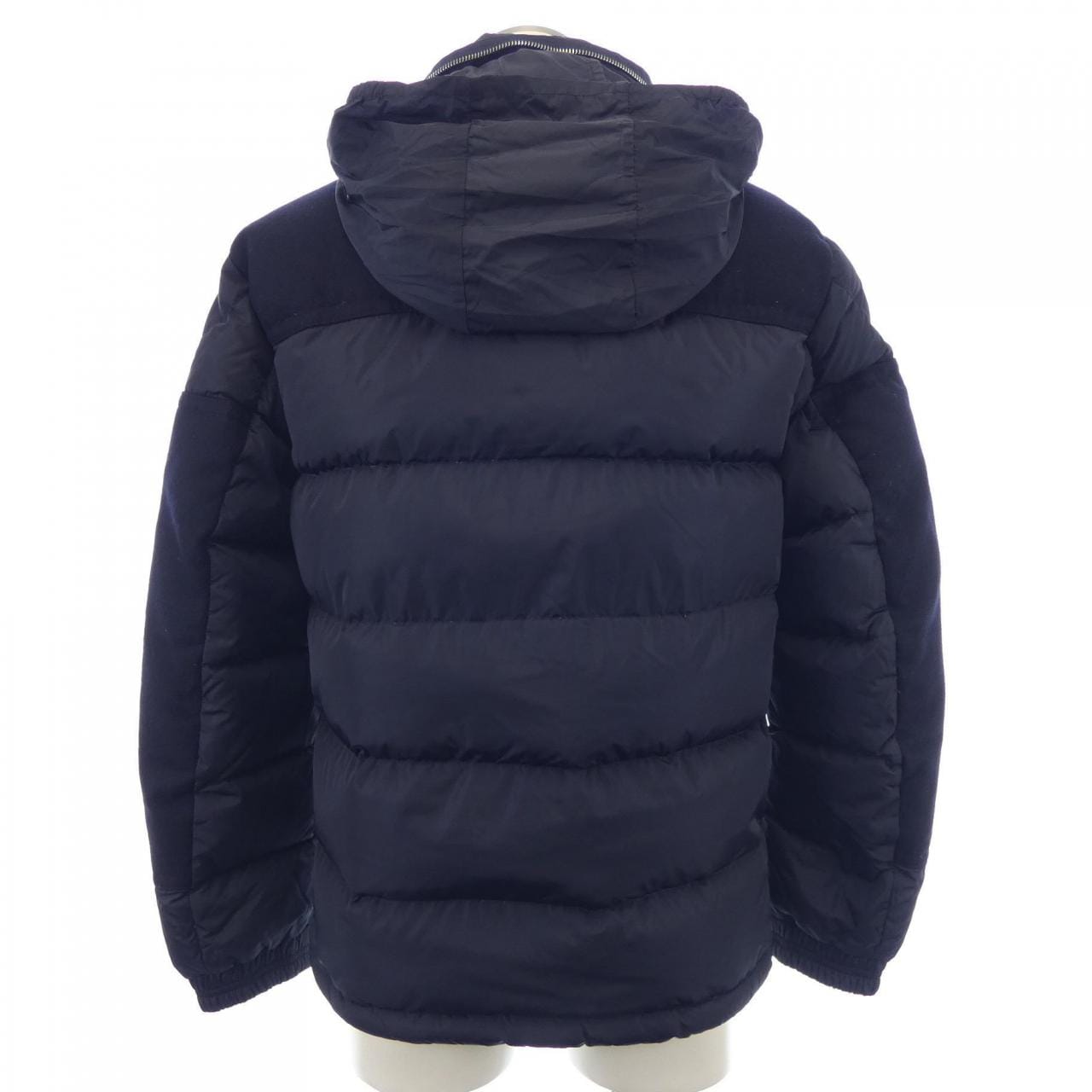 モンクレール MONCLER ダウンジャケット