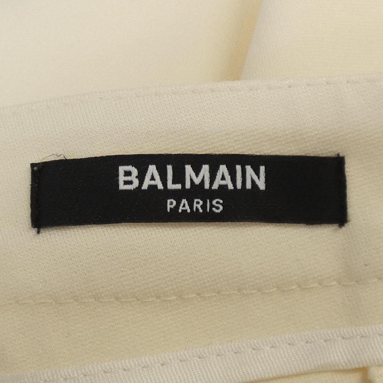 バルマン BALMAIN BT6A20 J0035 パンツ