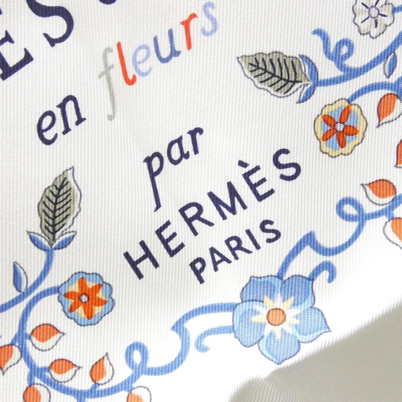 エルメス BRIDES DE GALA EN FLEURS カレ スカーフ