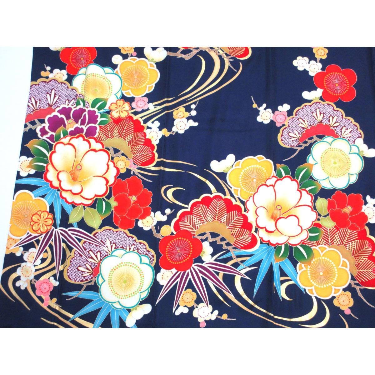 振袖　友禅金彩加工　刺繍入り