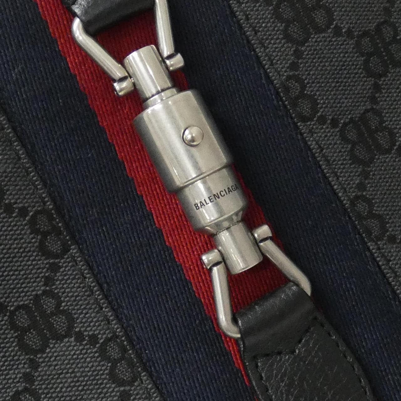 バレンシアガ HACKER MEDIUM HOBO BAG 680116 2103X ショルダーバッグ