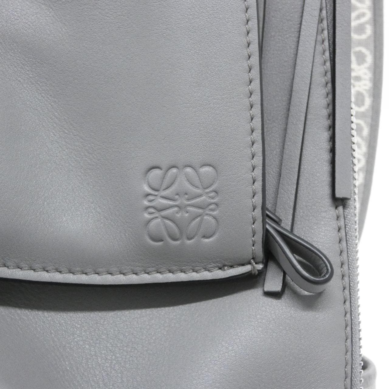 ロエベ アントン スリング B511A09X10 ショルダーバッグ