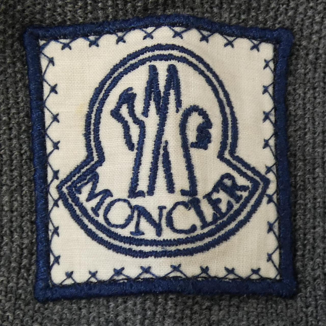 モンクレールガムブルー MONCLER GAMMEBLEU カーディガン