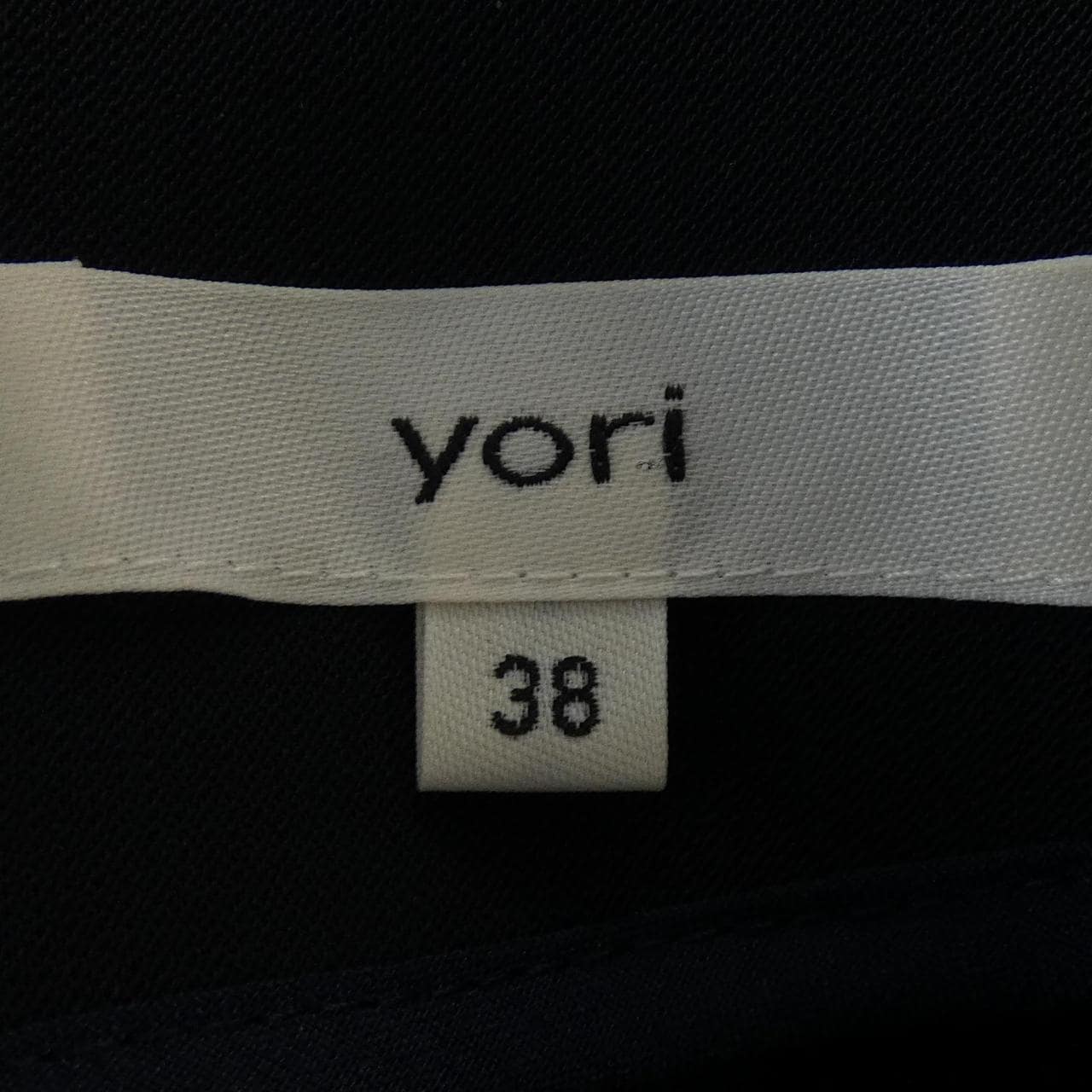 ヨリ yori トップス
