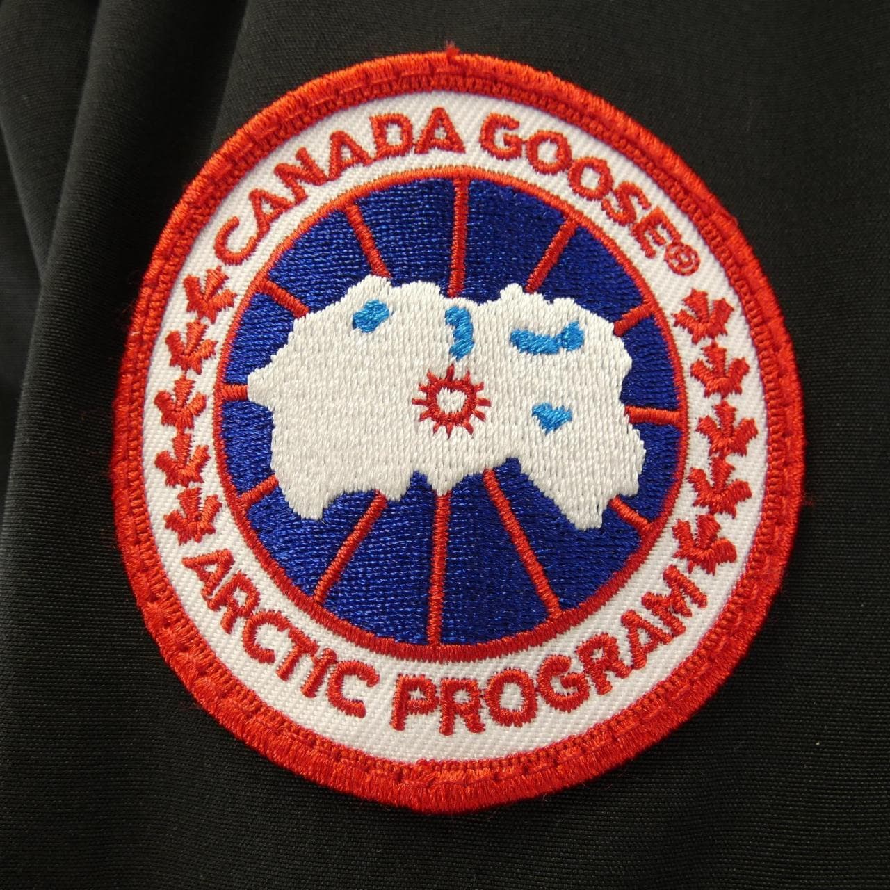 カナダグース CANADA GOOSE ダウンジャケット