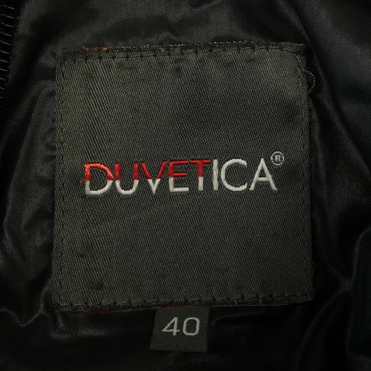 デュベティカ DUVETICA ダウンジャケット