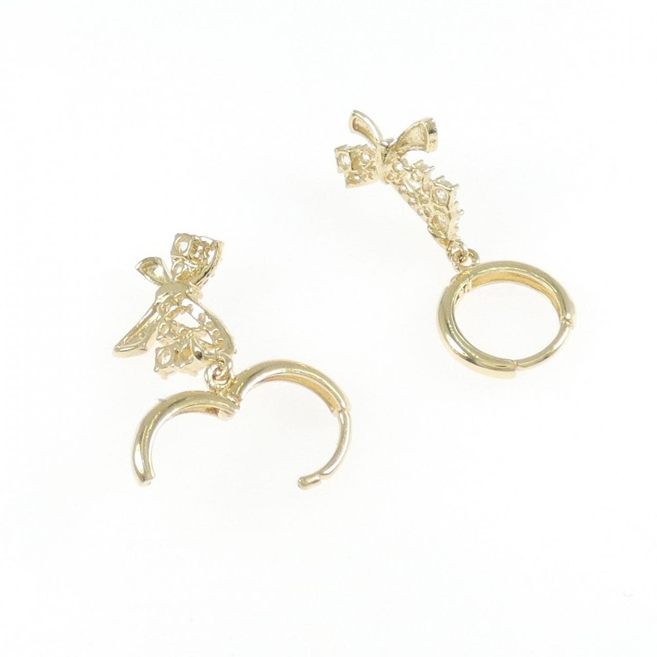 585YG リボン キュービック ピアス