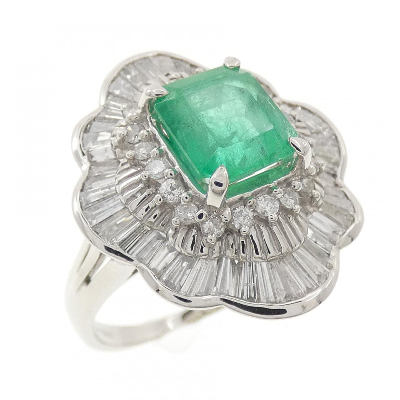 PT900 エメラルド リング 2.06CT