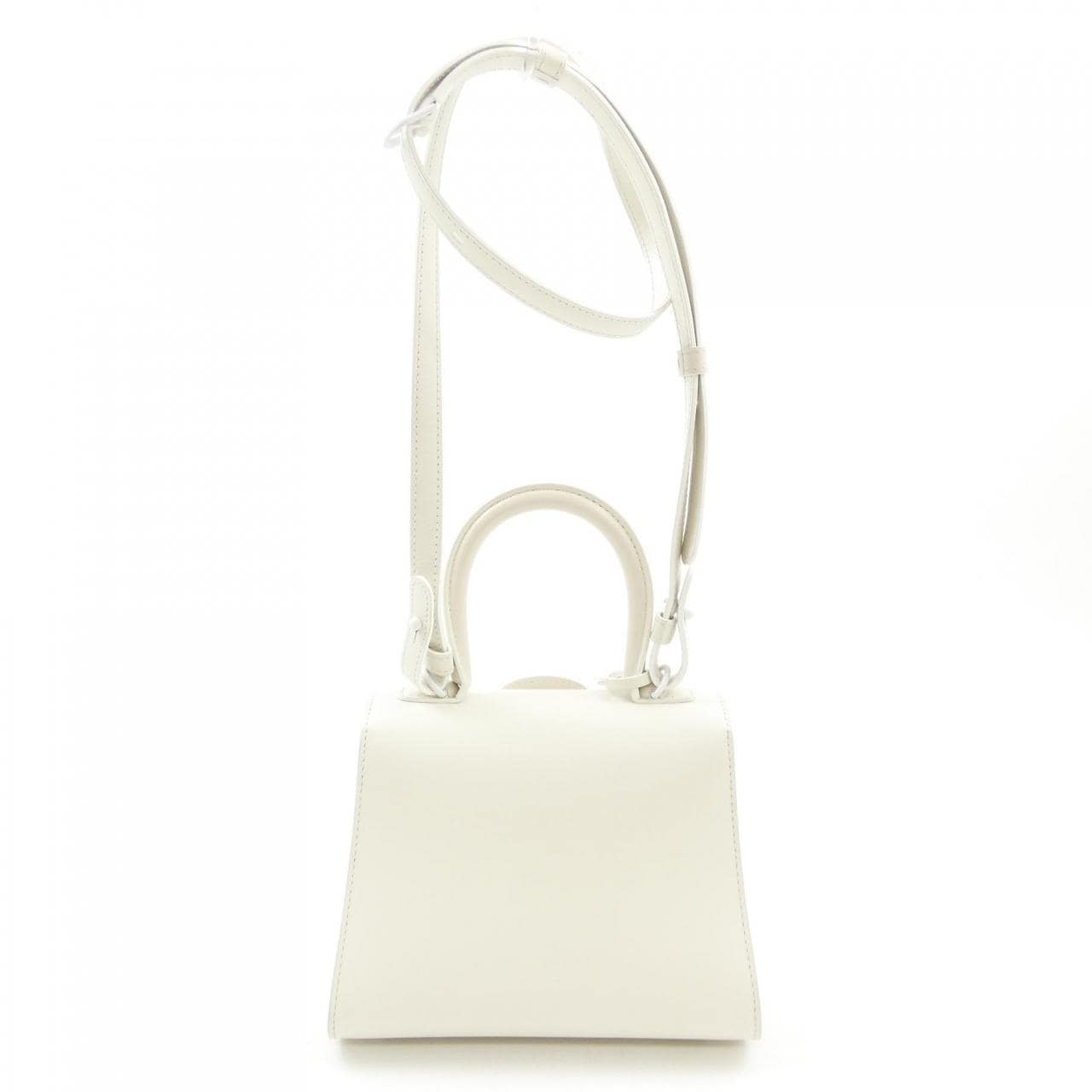 德爾沃DELVAUX
