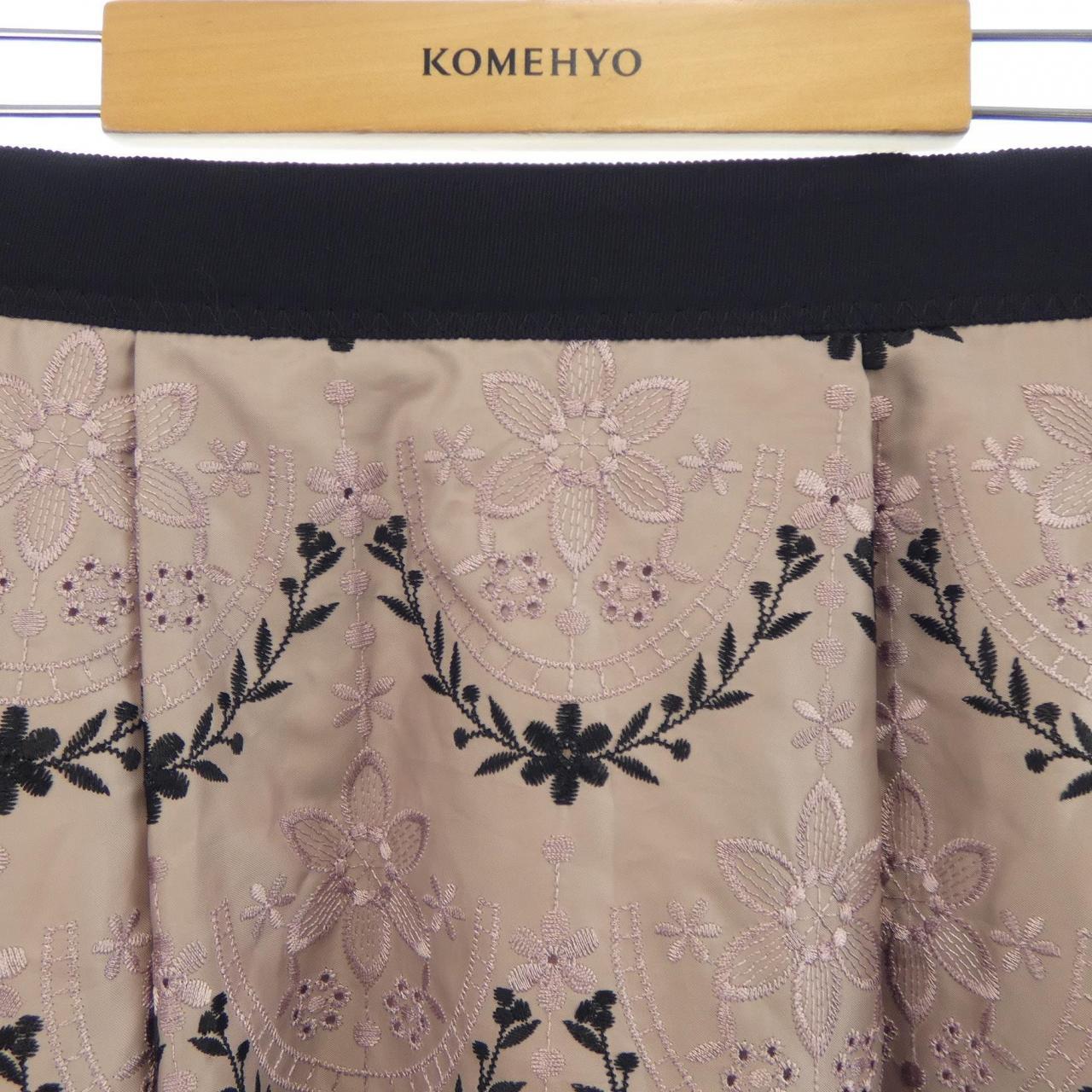 トゥービーシック TO BE CHIC スカート