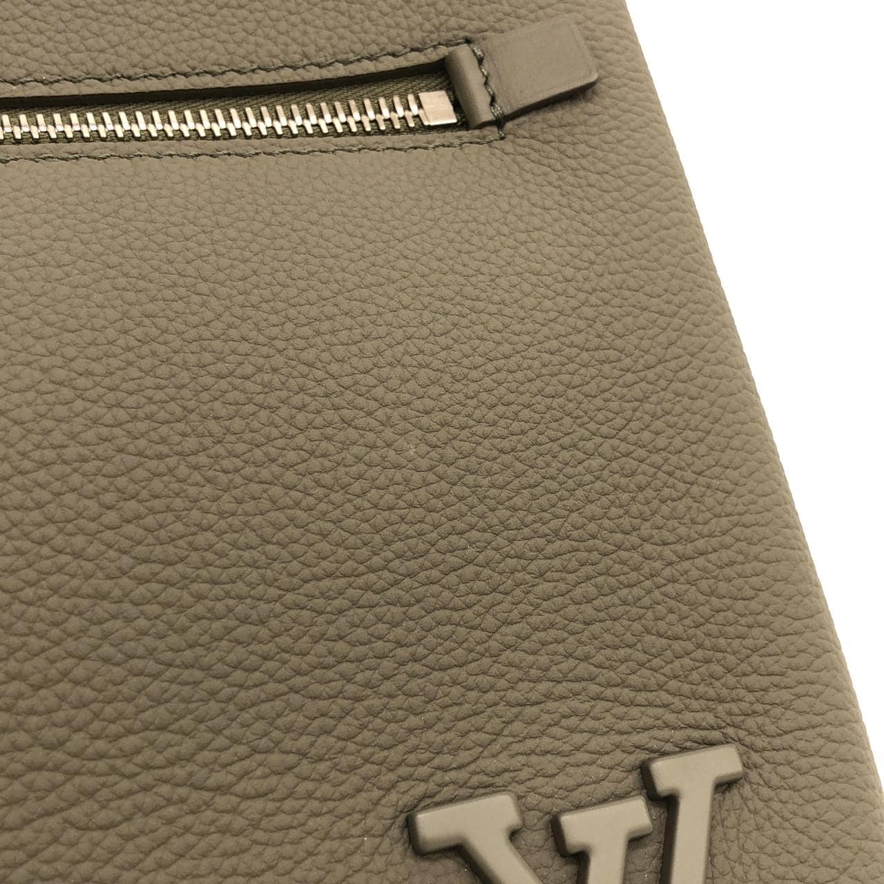 ルイヴィトン LVアエログラム テイクオフ ポーチ M81735 バッグ