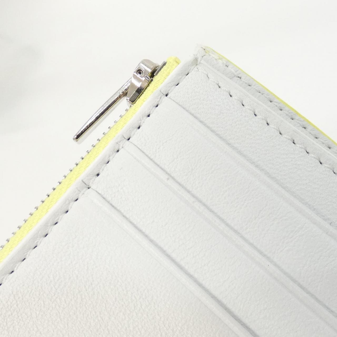 バレンシアガ ENVELOPE BIFOLD WALLET 781575 2AABX 財布